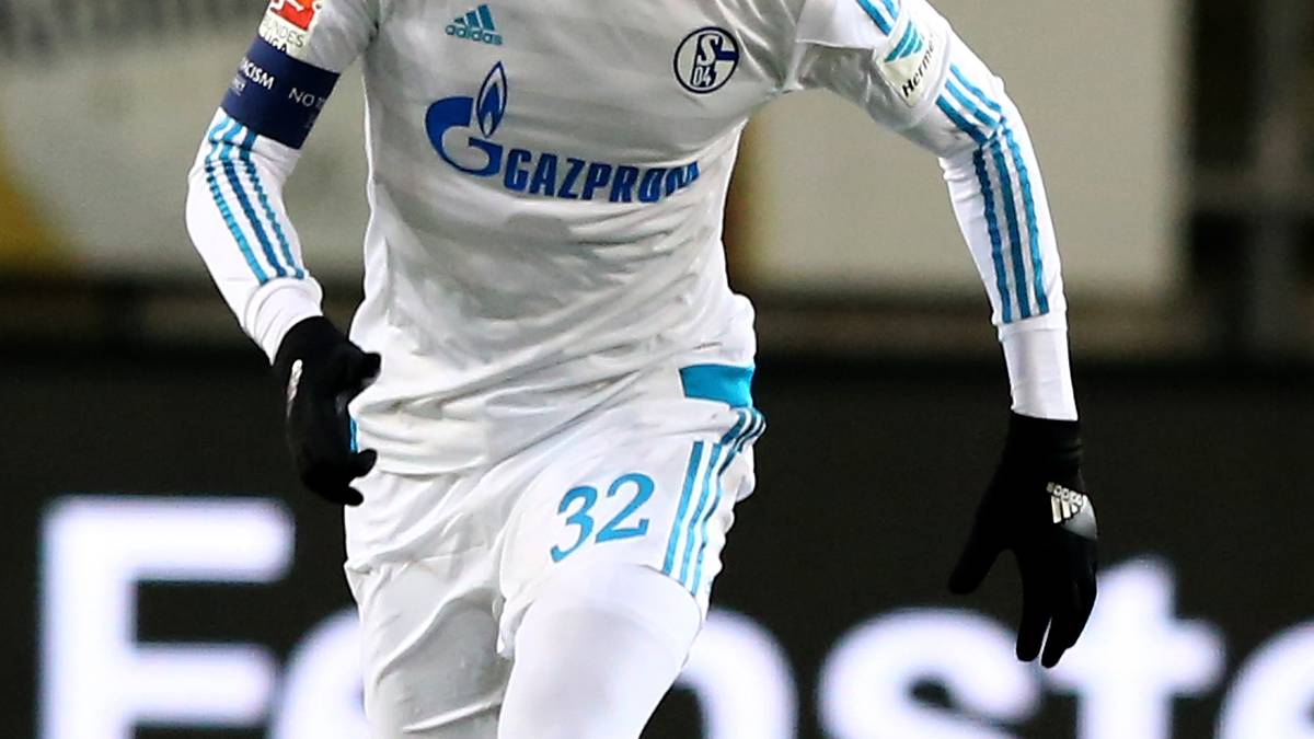 JOEL MATIP (Schalke 04): Die Spekualtionen verdichten sich, dass der kamerunische Nationalspieler seinen im Sommer auslaufenden Vertrag bei den Knappen nicht verlängern wird. Die Insel und Jürgen Klopp locken. SPORT1-Prognose: S04 wird Matip trotz auslaufenden Vertrags jetzt noch nicht ziehen lassen, im Sommer wird er dann ablösefrei zum FC Liverpool wechseln