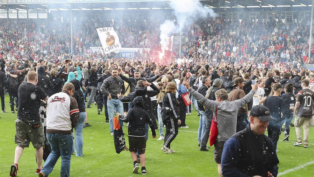 St. Pauli feiert Meisterschaft, Krawalle bei Hansa-Abstieg