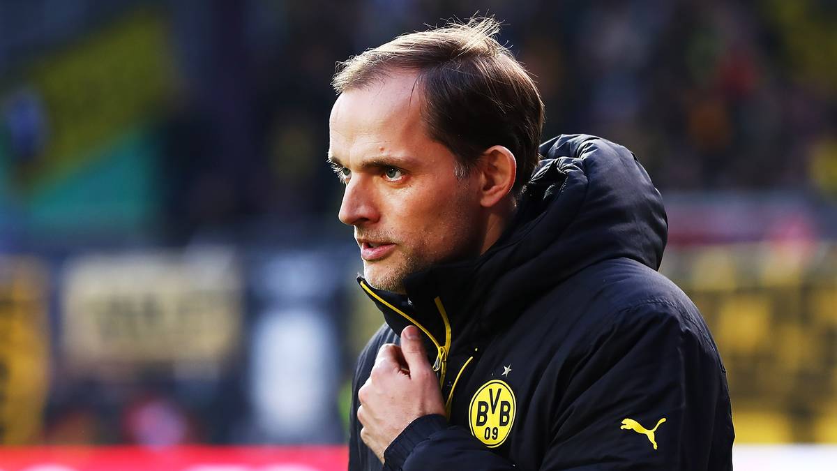 BVB-Coach Thomas Tuchel schaut vor dem Spiel skeptisch. Er muss die angeschlagenen Pierre-Emerick Aubameyang und Julian Weigl ersetzen, zudem fehlt Sokratis gesperrt