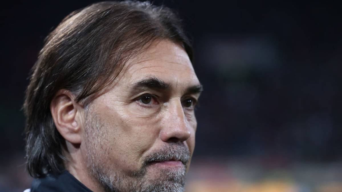 Gut für Schmidt: Reuter ist in Krisen überdurchschnittlich geduldig, Kontinuität ist ihm wichtig. Schmidt hat Manuel Baum erst im April beerbt und wird aller Voraussicht nach noch länger Zeit bekommen, seine Handschrift kenntlicher zu machen