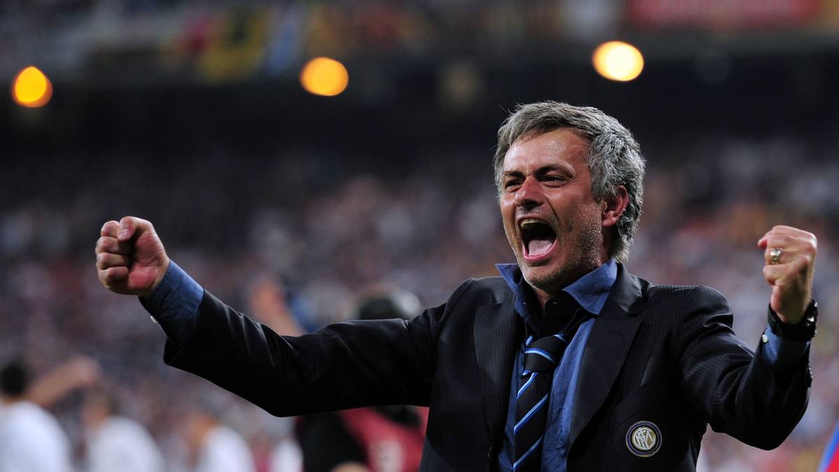 PLATZ 4: JOSE MOURINHO (25) - Champions-League-Sieger mit dem FC Porto und Inter Mailand. Holte - auch als Coach von Real Madrid, Chelsea und ManUnited - bis dato insgesamt 25 Titel. Meister in England, Italien, Spanien und Portugal. Wahrlich ein "Special One" - jetzt auch bei Tottenham?