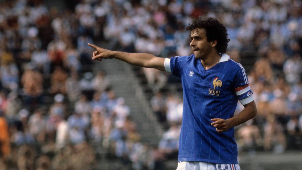 Für Platini war der Passgeber immer wichtiger als der Vollstrecker. Als Zehner waren seine Freistöße und Pässe bei Gegnern gefürchtet. In der französischen Liga wurde er mit AS Nancy 1978 Französischer Pokalsieger und mit AS Saint-Etienne 1981 Französischer Meister