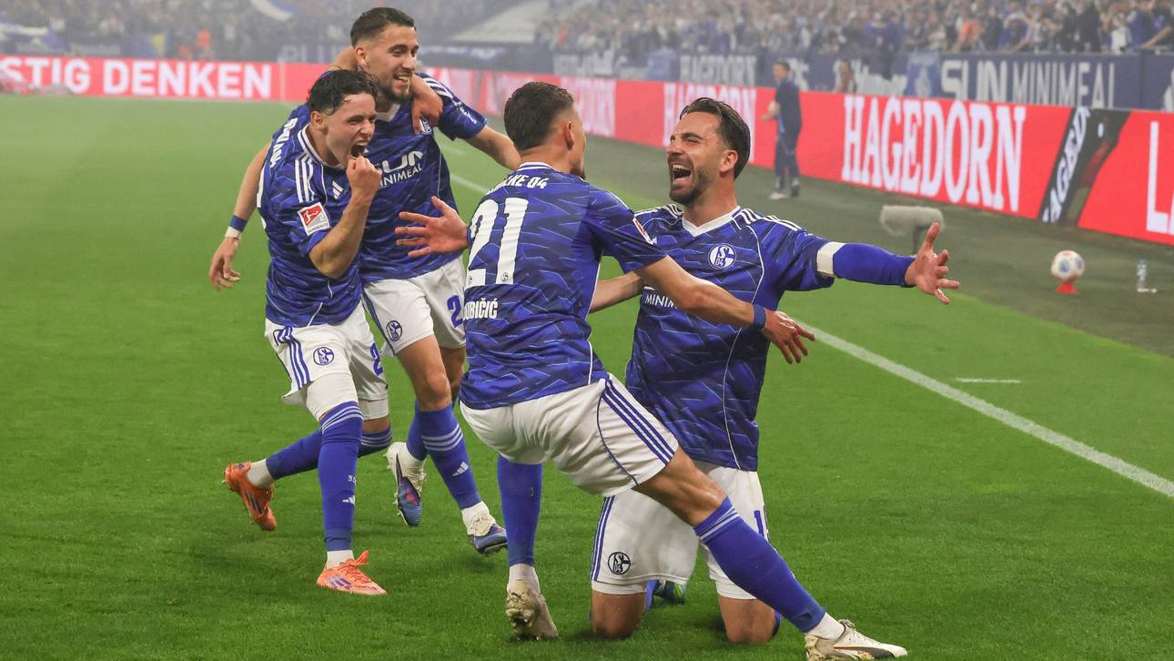 Königsblau im Rausch: Schalke zurück in der Bundesliga