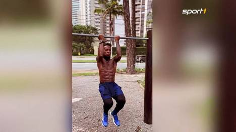 Ex-Bundesliga-Profi Zé Roberto hat nach seiner aktiven Karriere ordentlich an Muskelmasse zugenommen. Bei Instagram begeistert er mit seinen Trainingsvideos.