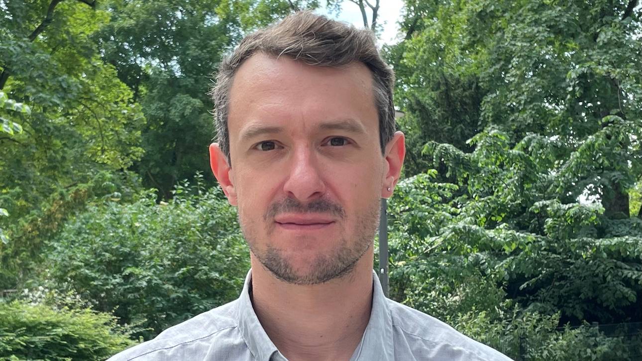 Philipp Wiesener ist im "Fluchtlicht an!"-Podcast zu Gast