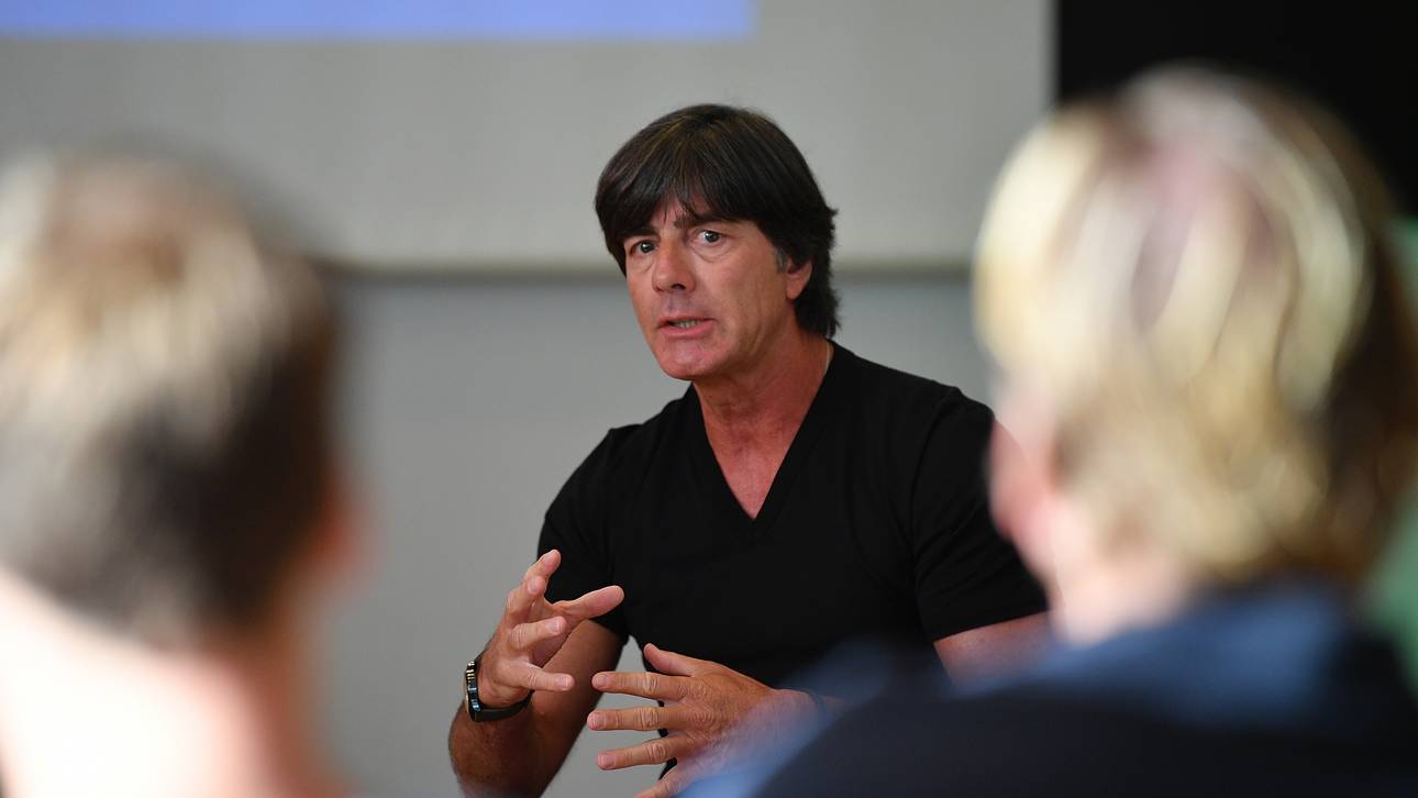 Löw begründet Verzicht auf Neuer
