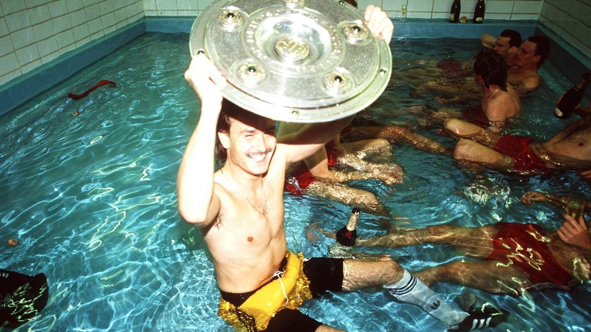 Auch ein ehemaliger Bayern-Profi trug kurzzeitig das Besiktas-Trikot: Torhüter Raimond Aumann ließ 1996 seine Karriere am Bosporus ausklingen