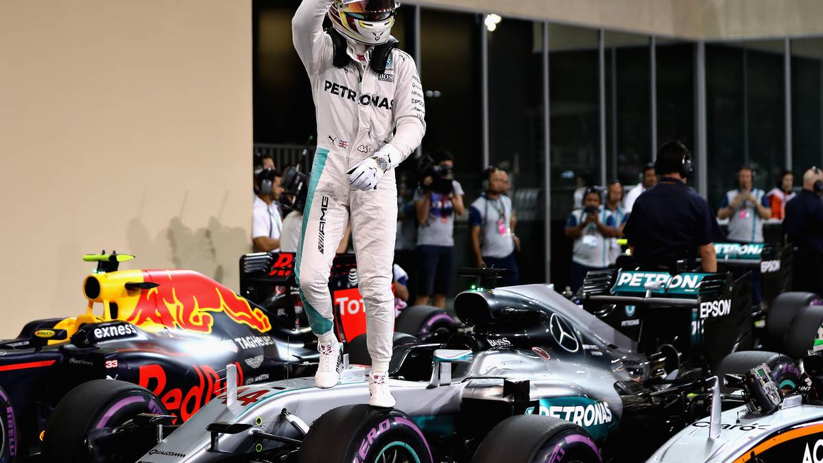 Lewis Hamilton kann in seinem letzten Run noch einmal seine Zeit verbessern. Nico Rosberg ist vor allem wegen des schlechten Mittelsektors nicht in der Lage, seinem Teamkollegen Paroli zu bieten.