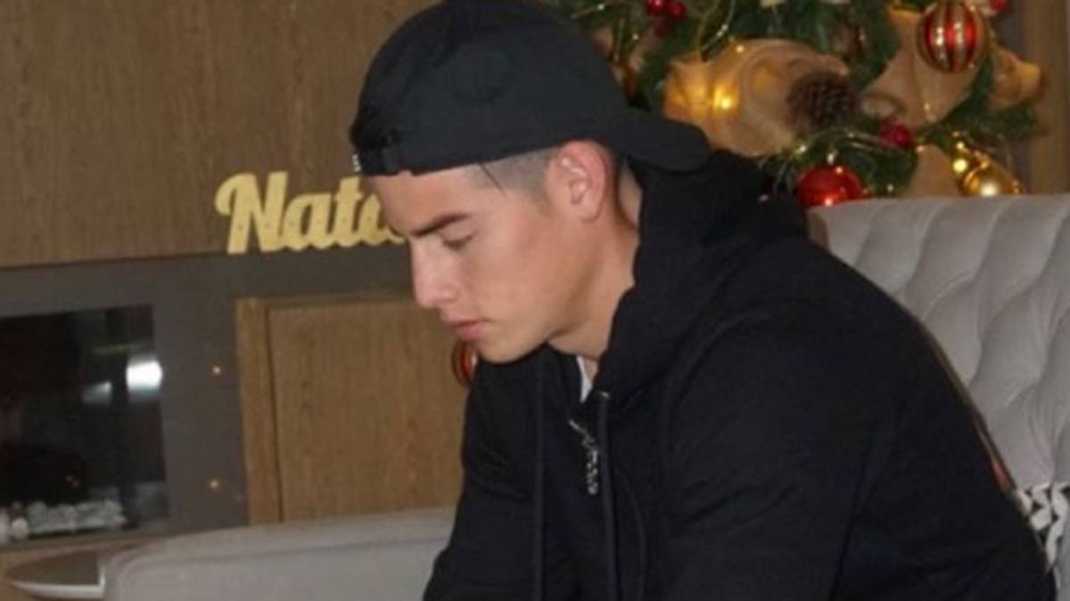 Bayern-Star James Rodriguez verschickt Weihnachtsgrüße per Handy