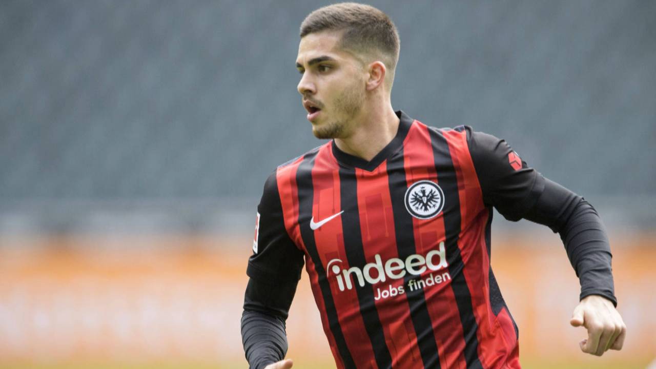 Transfermarkt: André Silva von Eintracht Frankfurt vor Wechsel zu RB Leipzig