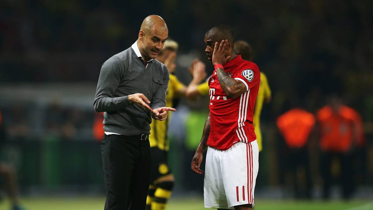 Dahinter folgt dann Douglas Costa. Für den Brasilianer überweisen die Münchner 30 Millionen Euro an Schachtjor Donezk