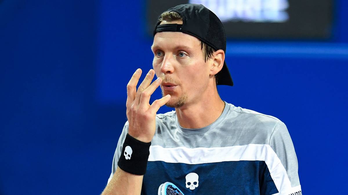 Nun ist der Tscheche auf den Top 100 raus gefallen. Insgesamt gelang es nur drei Spielern länger, dort vertreten zu sein: Roger Federer, Feliciano Lopez und Rafael Nadal