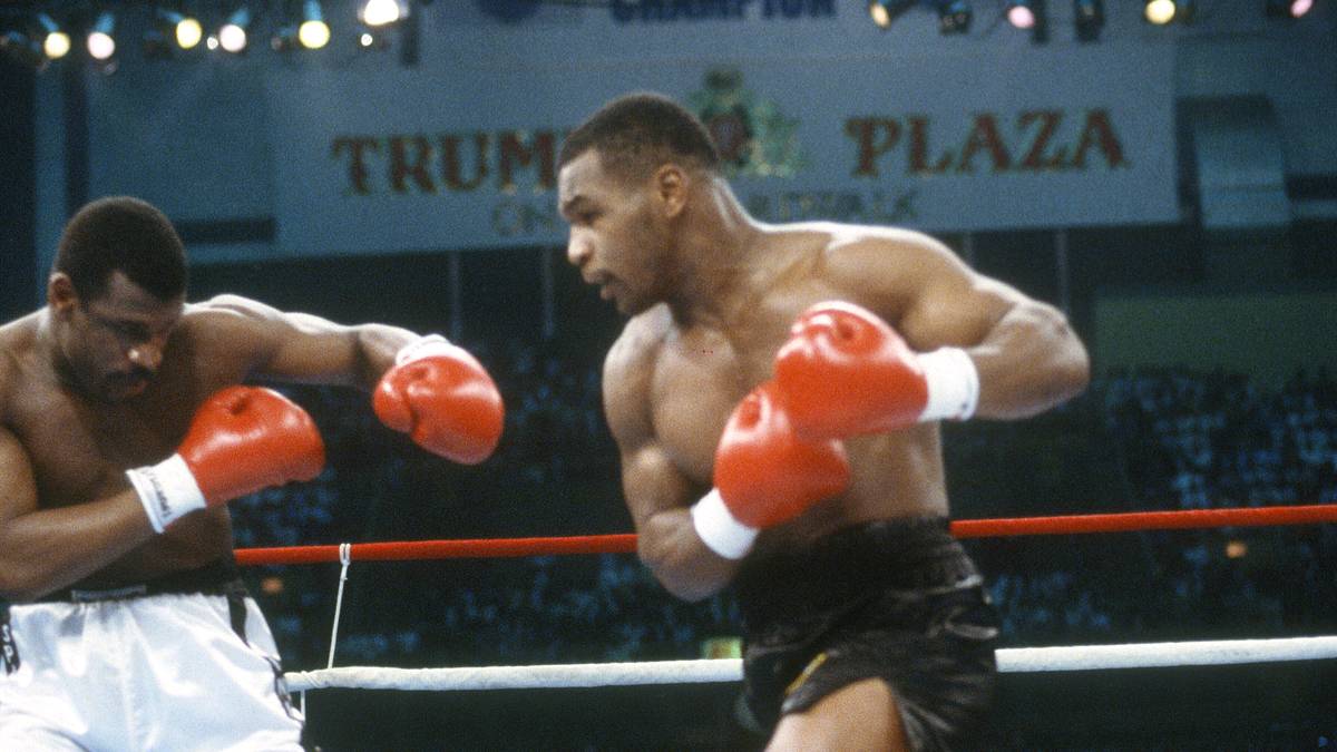 MIKE TYSON: Tyson wurde 1986 im Alter von 20 Jahren und 144 Tagen jüngster Schwergewichtsweltmeister aller Zeiten. Zu Tysons Glück kehrte der zuvor ungeschlagene Spinks trotz Rücktritts in den Ring zurück. Es wurde eine denkbar kurze Rückkehr, denn Tyson schlug ihn nach nur 91 Sekunden K.o.