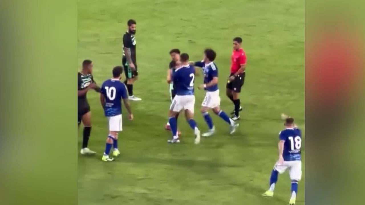 Eklat! Prominentes Testspiel eskaliert in Massenschlägerei