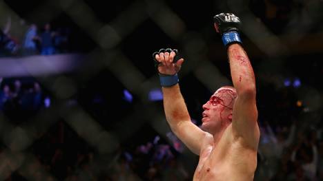 Georges St-Pierre ist nach dem Sieg über Michael Bisping UFC-Mittelgewichtschampion