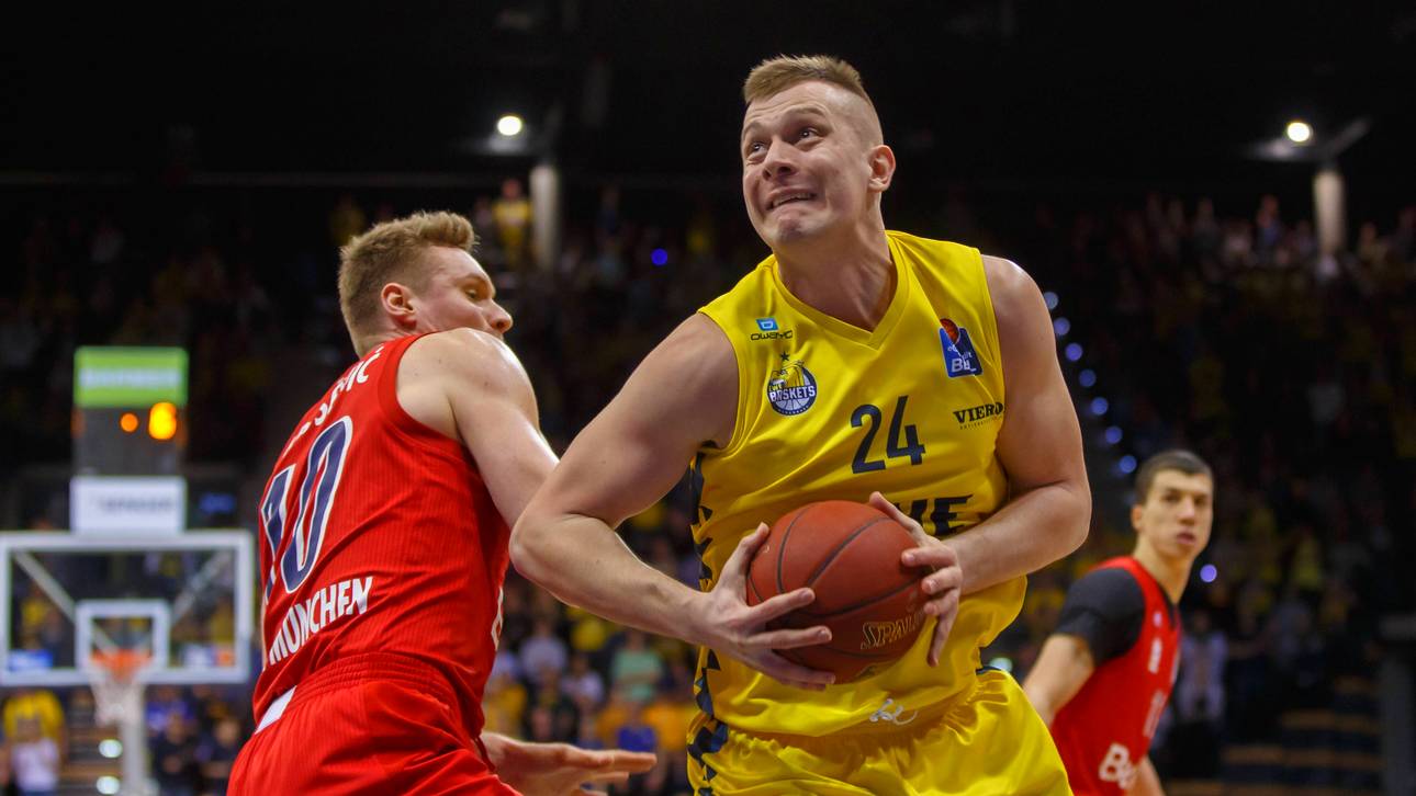 Mahalbasic bleibt Oldenburg treu