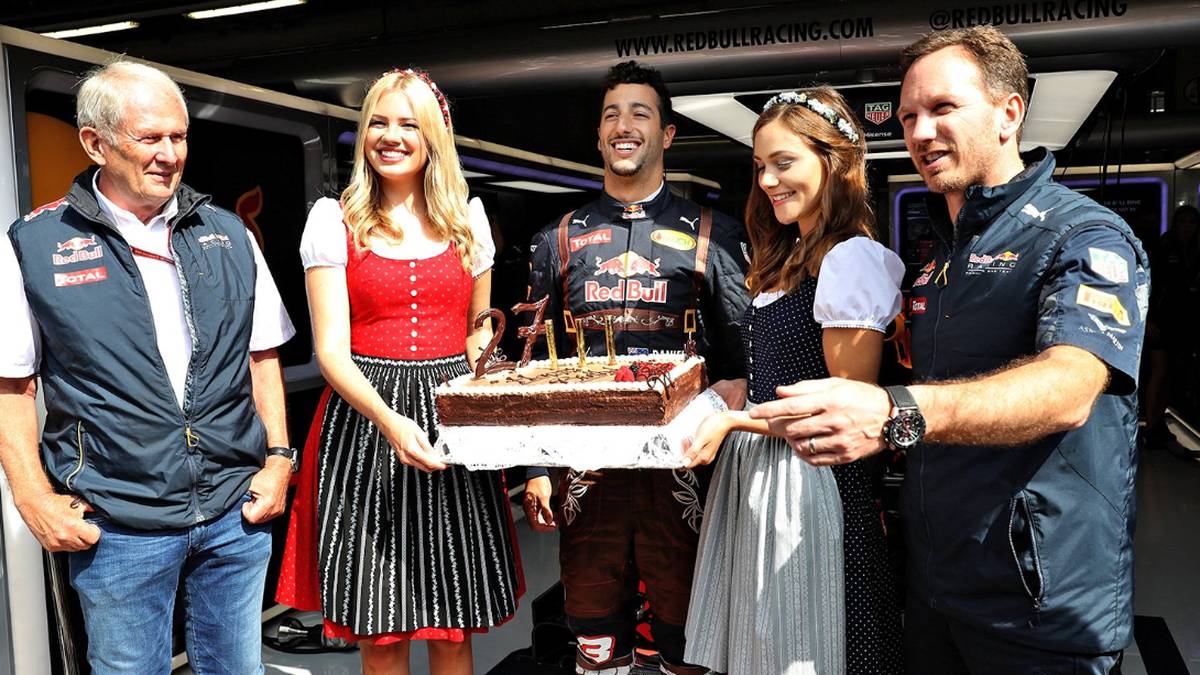 Und Ricciardo darf sich auch über seinen Geburtstag freuen. Der Australier wird am Freitag 27 Jahre alt und bekommt eine prächtige Torte