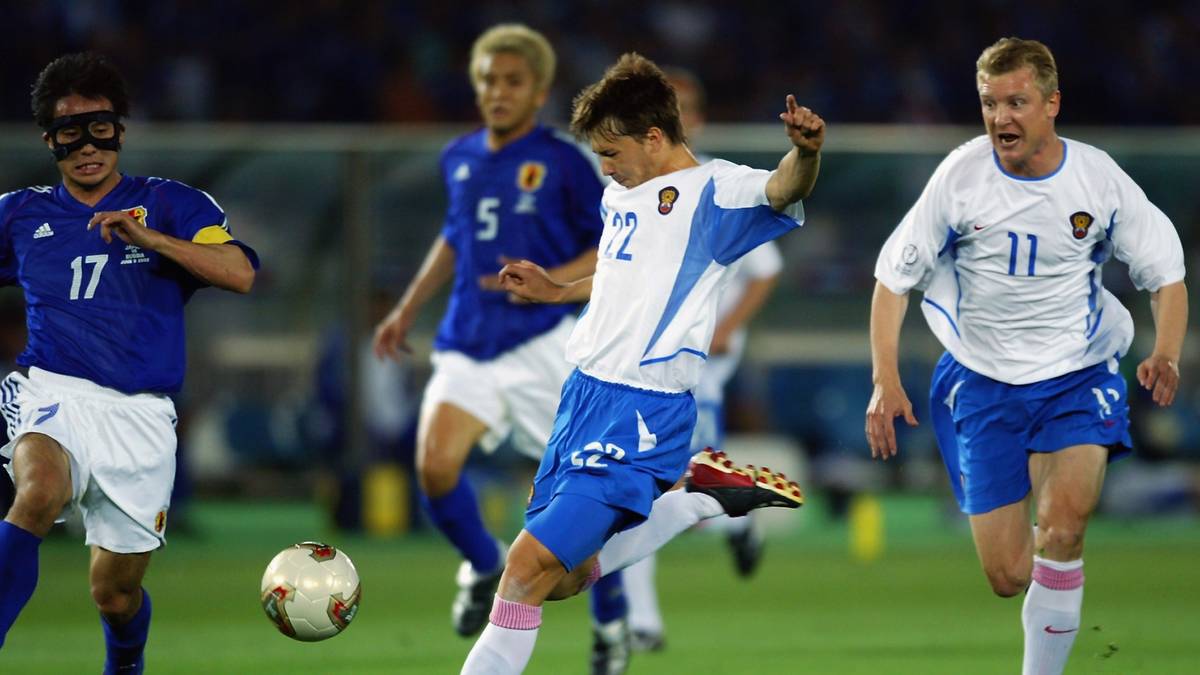 PLATZ 5 - DMITRI SYTSCHOW (Russland/WM 2002): Sytschow galt als vielleicht talentiertester Spieler Russlands in diesem Jahrtausend. Mit 18 Jahren und 231 Tagen schoss er im Spiel gegen Belgien sein erstes WM-Tor. Die ganz große Karriere verbaute er sich aber durch seinen aneckenden Charakter und falsche Beratung