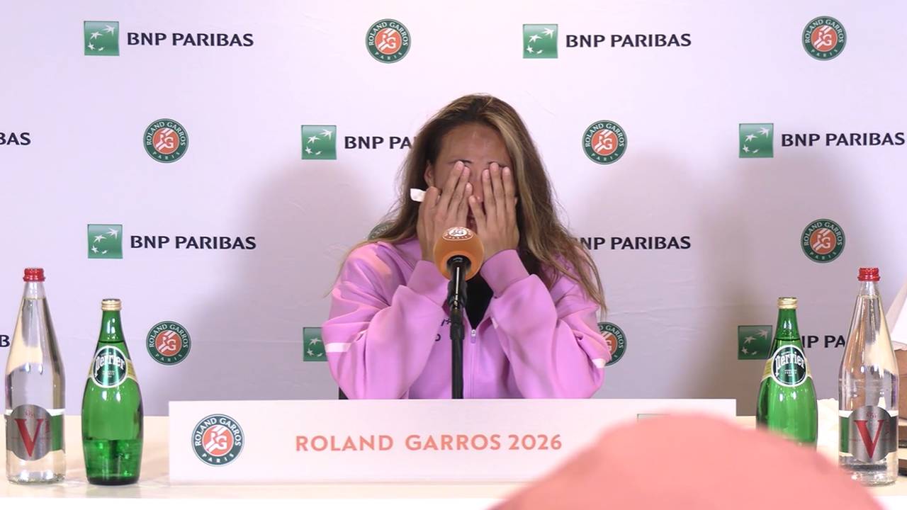 Bittere Tränen! Tennis-Star Zheng wird von Emotionen überwältigt
