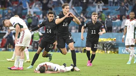 Aufgrund der Herz-Geste bei der EM 2021, wurde Leon Goretzka von den ungarischen Fans ausgepfiffen. Bis heute wurde das in Ungarn nicht verziehen.