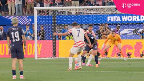 Die USA feiern zum WM-Auftakt einen fulminanten 4:1-Sieg gegen Paraguay. Mit der letzten Aktion der Partie sorgt ein Gladbacher mit einem Traumtor für den Schlusspunkt. 