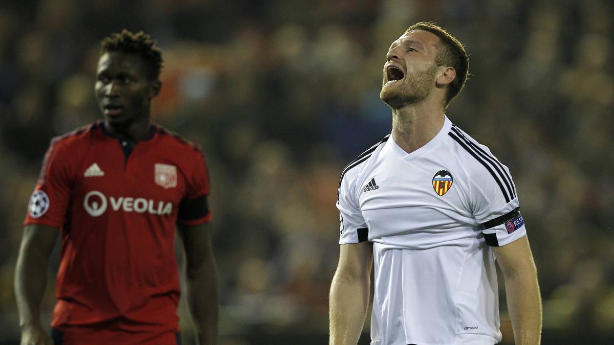 Für Weltmeister Shkodran Mustafi platzt derweil mit dem FC Valencia der Achtelfinal-Traum 