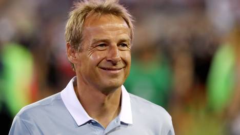 Jürgen Klinsmann winkt nach seinem Aus als US-Nationaltrainer im November 2016 eine neue Aufgabe
