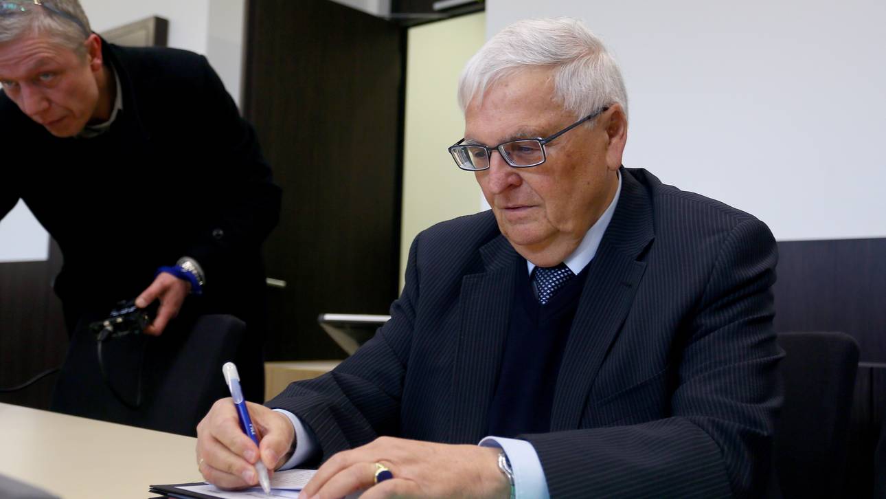 Zwanziger verklagt Freshfields