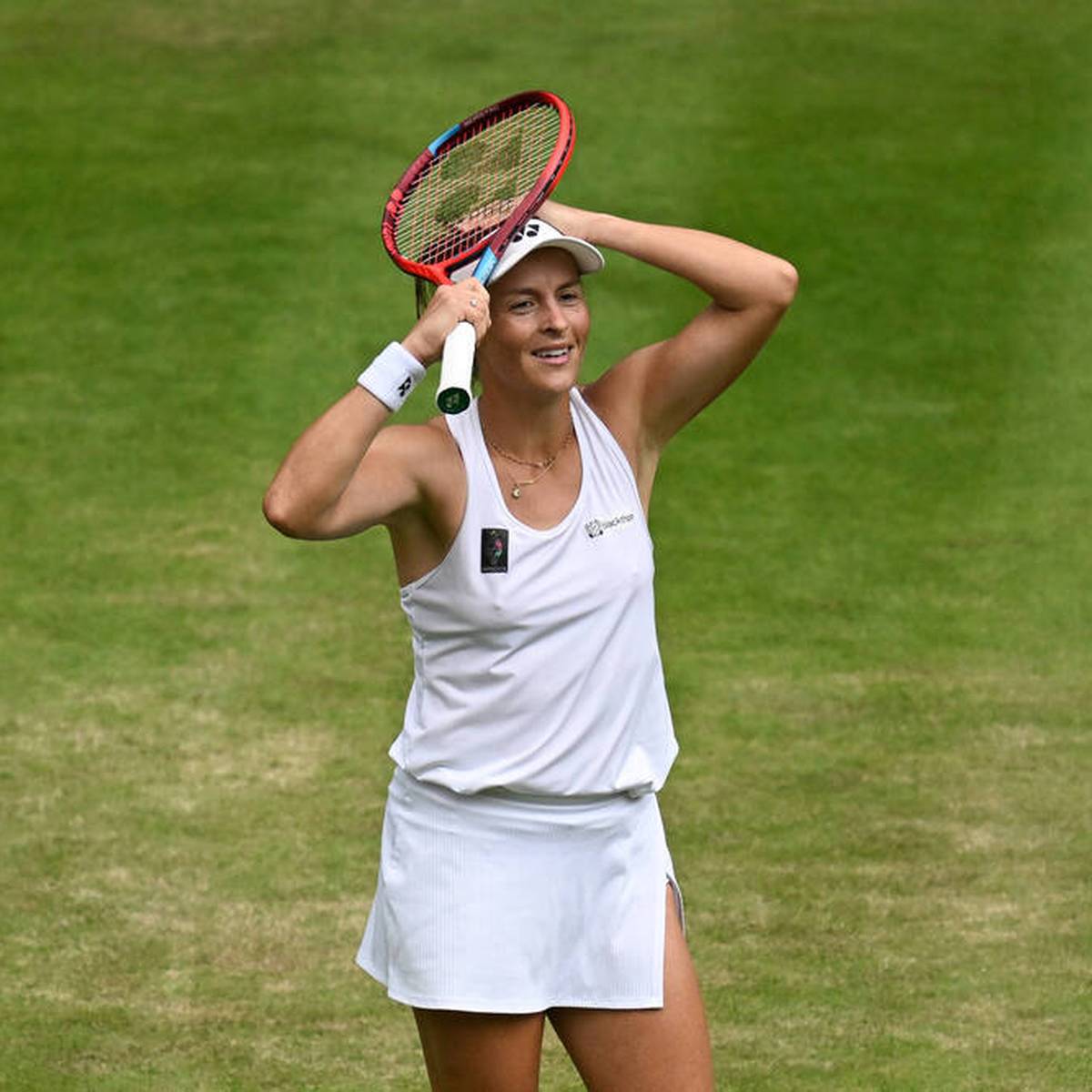 In Wimbledon verzücken Tatjana Maria und Julia Niemeier aktuell die deutschen Tennisfans. Im Viertelfinale kommt es nun zum direkten Duell. Eine folgenschwere Entscheidung trübt die Freude.