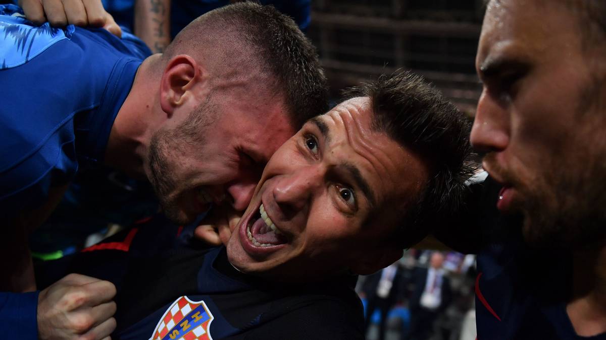 AS: "Kroatien hat zu viel Lunge. Sie kommen zum dritten Mal in die Verlängerung und spielen durch Tore von Perisic und Mandzukic im Finale am Sonntag gegen Frankreich"