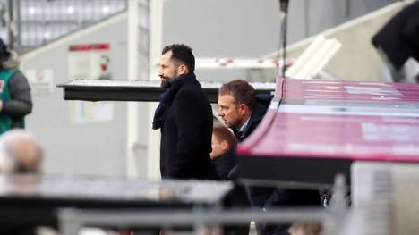 Erneut muss Karl-Heinz Rummenigge ein Machtwort sprechen, da ihn die Situation zwischen seinem Sportvorstand und seinem Trainer nervt. Doch woher kommt der Ärger?