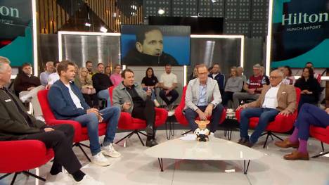 Dino Toppmöller soll bei Eintracht Frankfurt nicht unumstritten sein. Der SPORT1-Doppelpass diskutiert über die SGE.