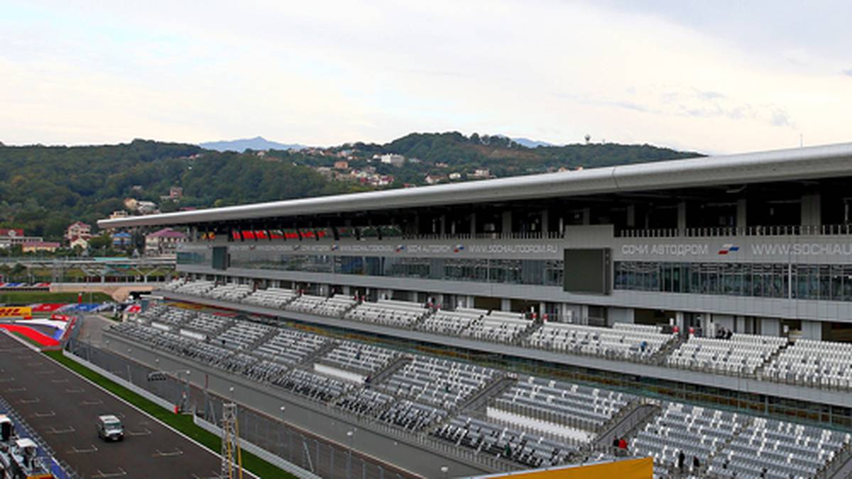 Dafür ist aber auch alles rechtzeitig fertig geworden. Laster, Autos und Baufahrzeuge sucht man vergeblich. Sotschi ist gut gerüstet