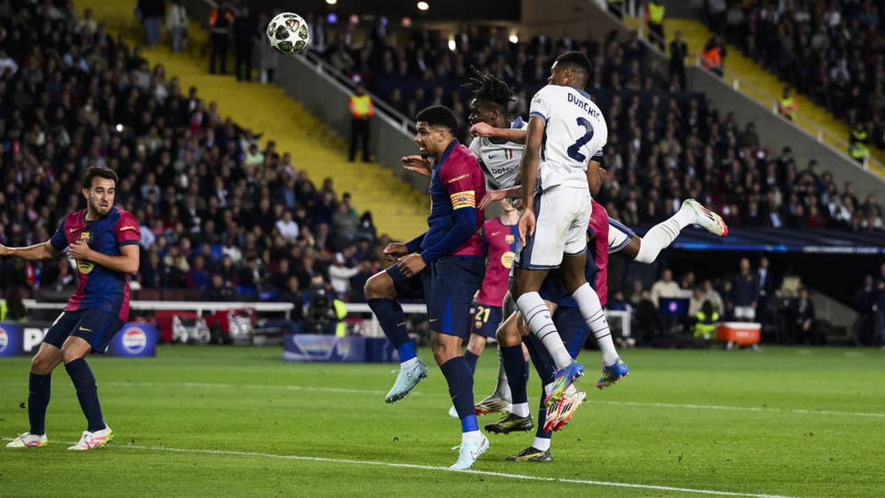 Denzel Dumfries (r.) war an vielen spektakulären Szenen beteiligt