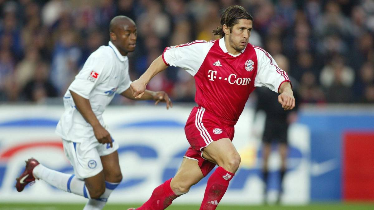 PLATZ 5: BIXENTE LIZARAZU (183 Einsätze) - Weltmeister 1998, Europameister 2000, Champions-League-Gewinner mit dem FC Bayern 2001 - der Linksverteidiger verbrachte den Großteil seiner Karriere in München und wurde sechs Mal Deutscher Meister.