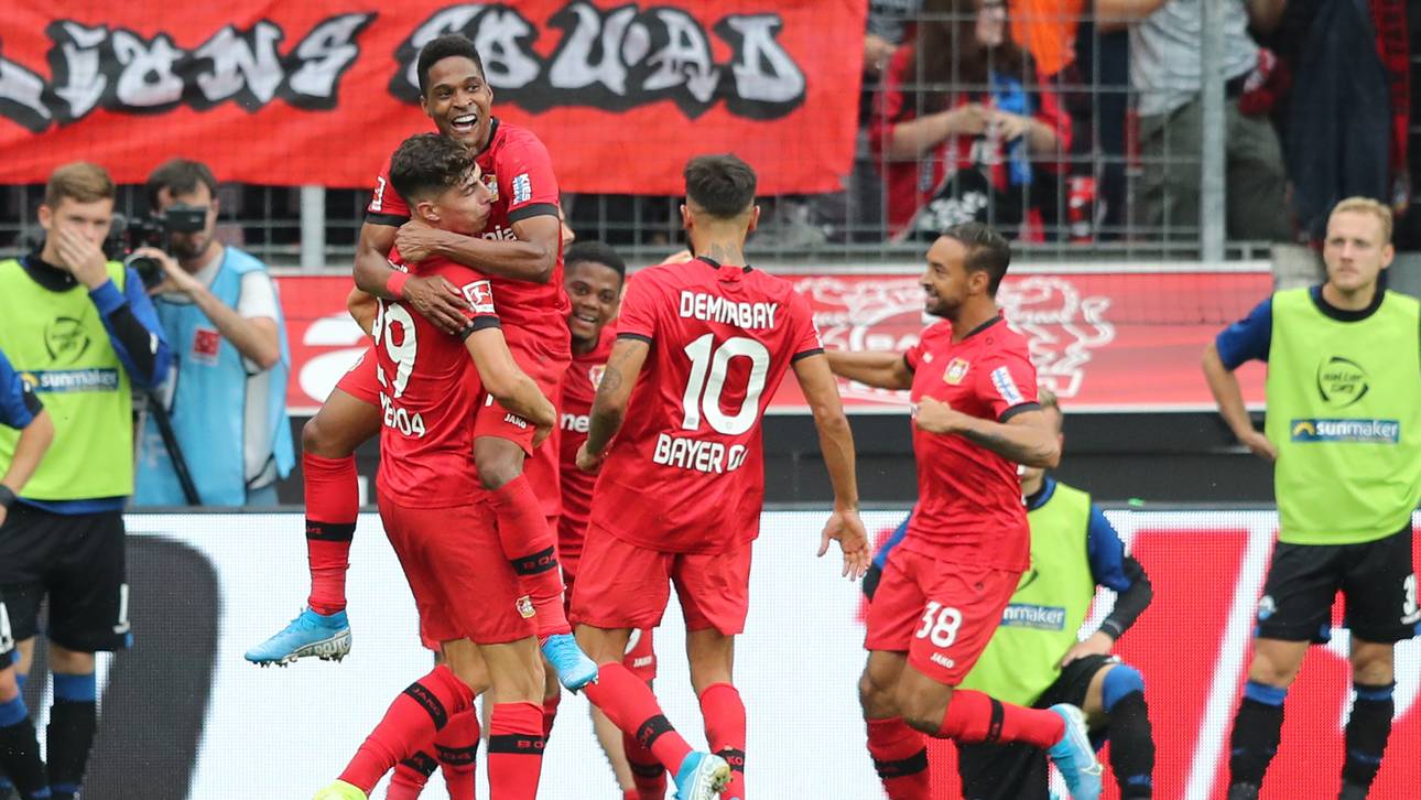 Bayer siegt in wildem Spektakel