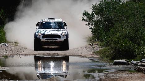 Mikko Hirvonen gewinnt die vorletzte Etappe der Rallye Dakar