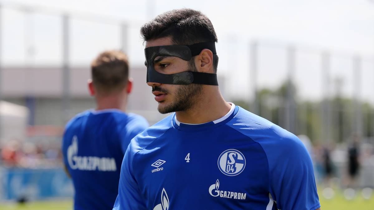 Schalke 04: Ozan Kabak fällt mit Fußverletzung mehrere Wochen aus, Ozan Kabak wird Schalke 04 die nächsten Wochen nicht zur Verfügung stehen 