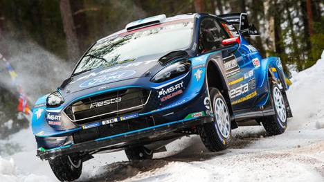 Teemu Sininen führt am Freitag die Rallye Schweden an