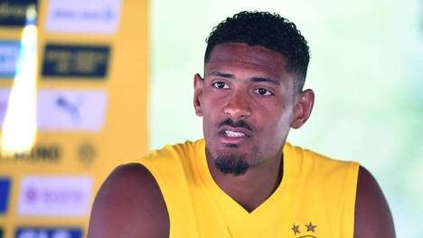 Bei Sébastien Haller wird ein Tumor im Hoden entdeckt - der Start-Transfer fällt Borussia Dortmund bis auf Weiteres aus. Auch BVB-Boss Watzke zeigt sich betroffen.