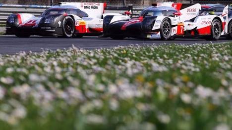 Beim Monza-Prolog standen sich Toyota und Porsche im Le-Mans-Trimm gegenüber