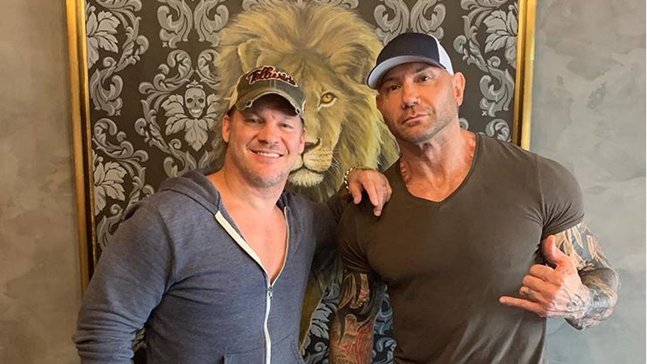 Fotobeweis! AEW buhlt um Batista