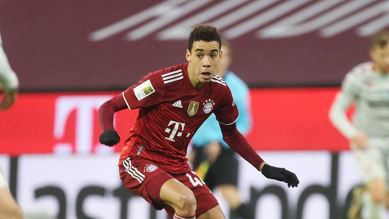 Bundesliga: Jamal Musiala vom FC Bayern hat sich mit Corona infiziert