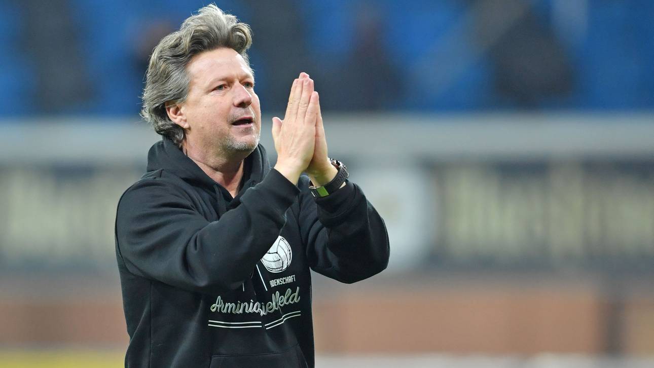 Arminia sieglos! Fans stützen Trainer