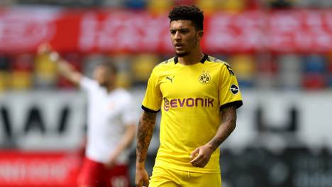 Jadon Sancho könnte den BVB theoretisch schon diesen Sommer verlassen. Hans-Joachim Watzke macht aber im CHECK24 Doppelpass jetzt etwaigen Interessenten eine klare Ansage. 
