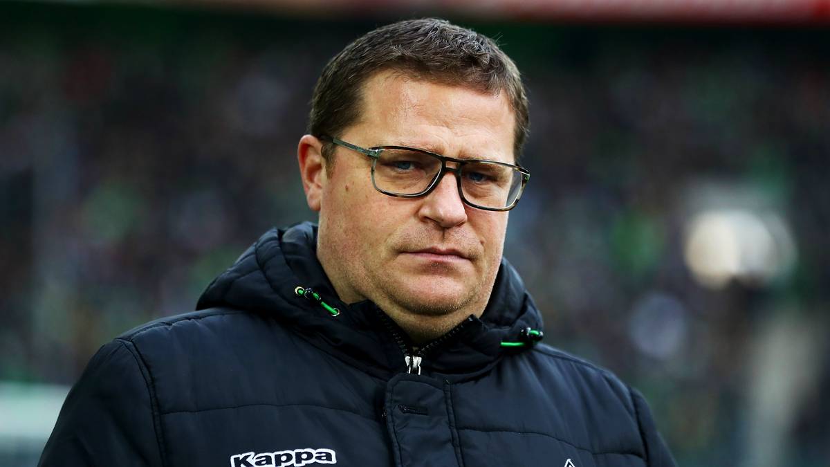 Vor der Partie sichert Max Eberl Alvaro Dominguez trotz dessen Kritik seine Unterstützung zu - und erklärt, dass er das Gespräch mit dem invaliden Verteidiger sucht
