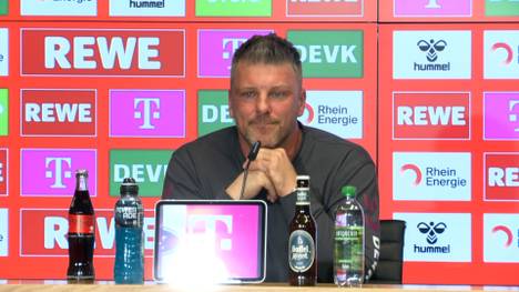 Nach einem hitzigen Derby braucht auch Effzeh-Coach Lukas Kwasniok ein paar Minuten zum Abkühlen. Der 44-Jährige erklärte, warum er mit manchen Entscheidungen nicht ganz einverstanden war.