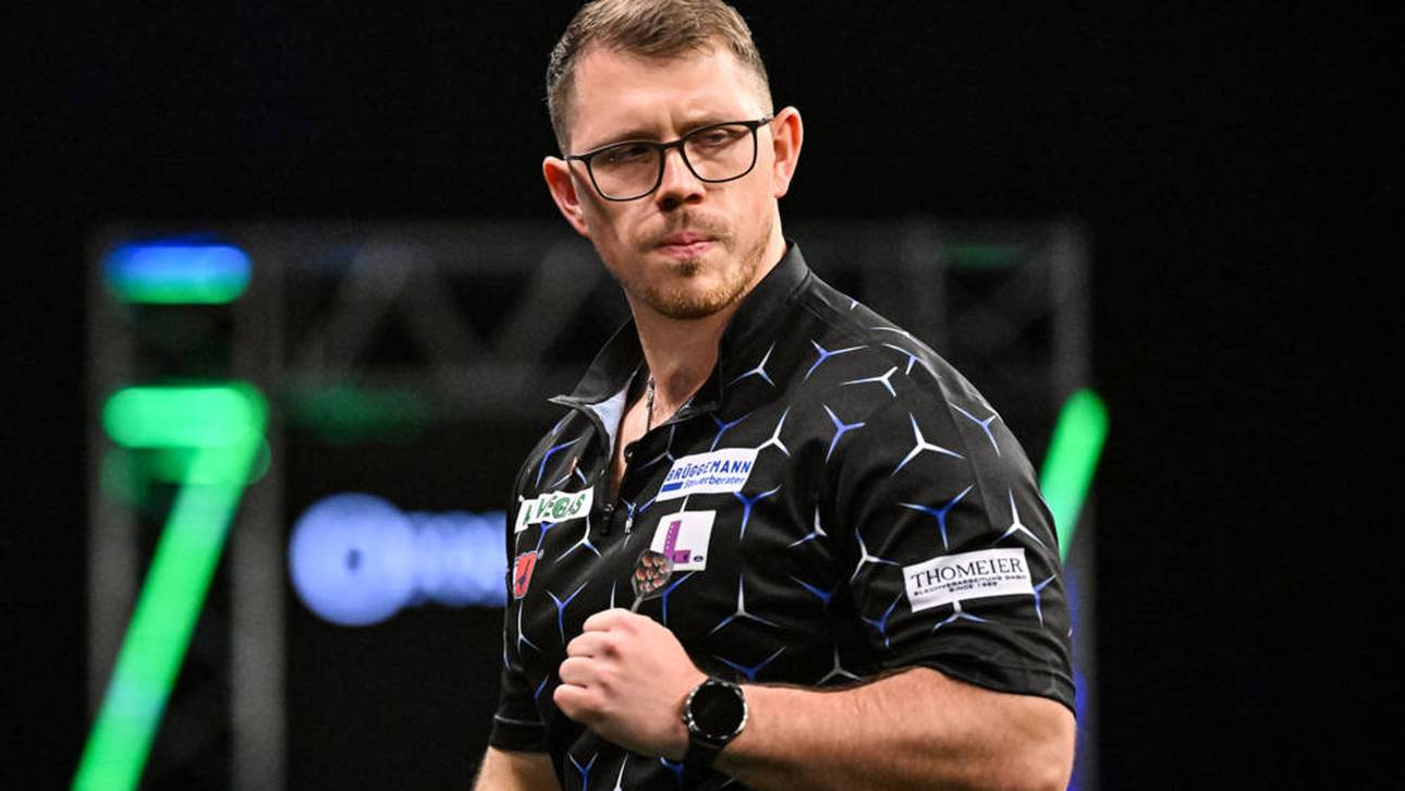 Lukas Wenig fordert Niko Springer im Achtelfinale