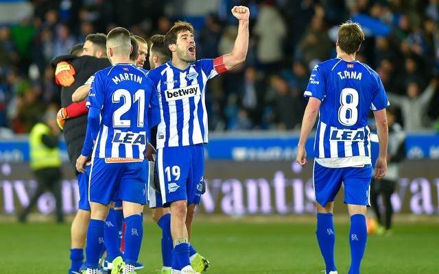 La Liga Deportivo Alaves Zieht In Tabelle An Real Madrid Vorbei