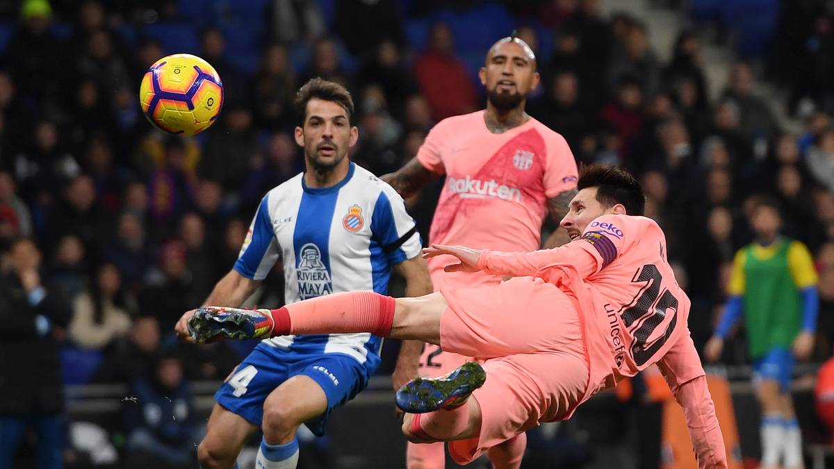 PLATZ 2 - LIONEL MESSI (FC Barcelona): 17 Tore - 11 (La Liga) + 6 (Champions League)